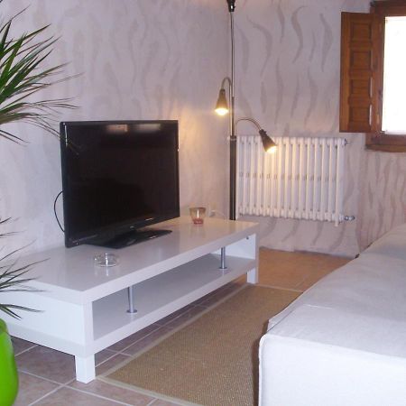 Casa Rural Con Jacuzzi Taberna Del Tio Pedro Cabanas de Polendos Buitenkant foto