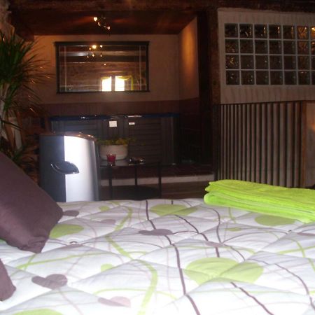 Casa Rural Con Jacuzzi Taberna Del Tio Pedro Cabanas de Polendos Buitenkant foto